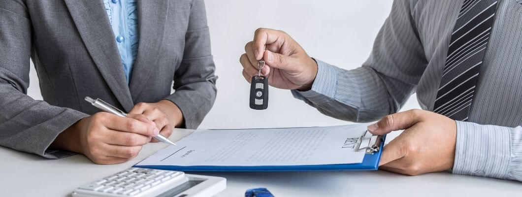 İlk Kez Araç Kiralayacaklara Pratik Rehber: Adım Adım Kolay Kiralama