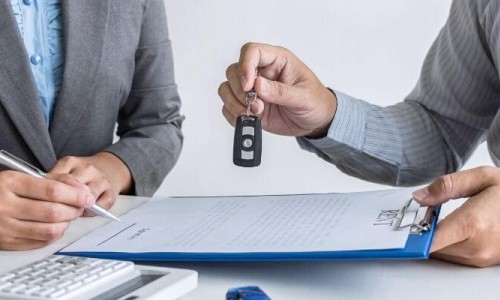 İlk Kez Araç Kiralayacaklara Pratik Rehber: Adım Adım Kolay Kiralama